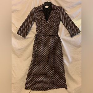✨⚡️💥 Perfect Max Studios Geometric Printed V-Neck Jersey Wrap Dress